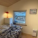 펜션 Renovated Vacation In